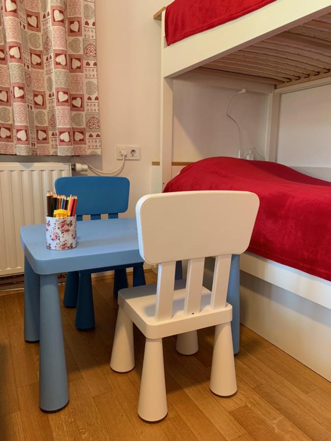 Pritlicni Apartma Hribovc Z Atrijem ครานสกา โกรา ภายนอก รูปภาพ